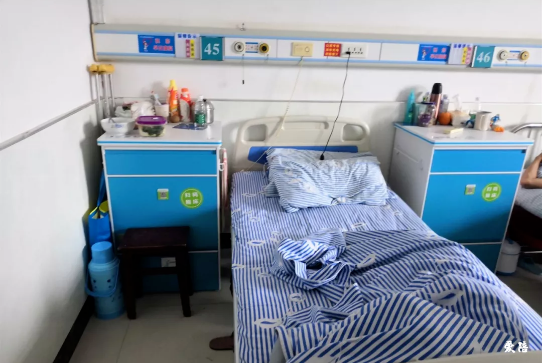 【春暖花開】愛陪共享陪護床陸續(xù)進駐江西省三甲醫(yī)院5.png